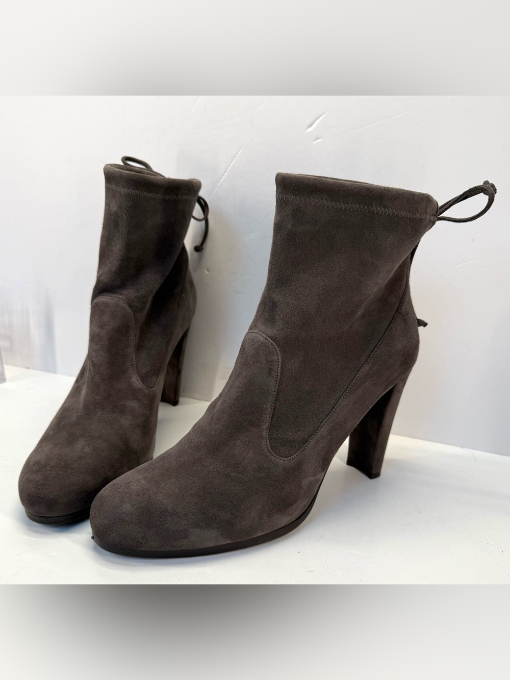 Stuart Weitzman Stretch Suede Ankle Booties in Charcoal gray women’s 10.5